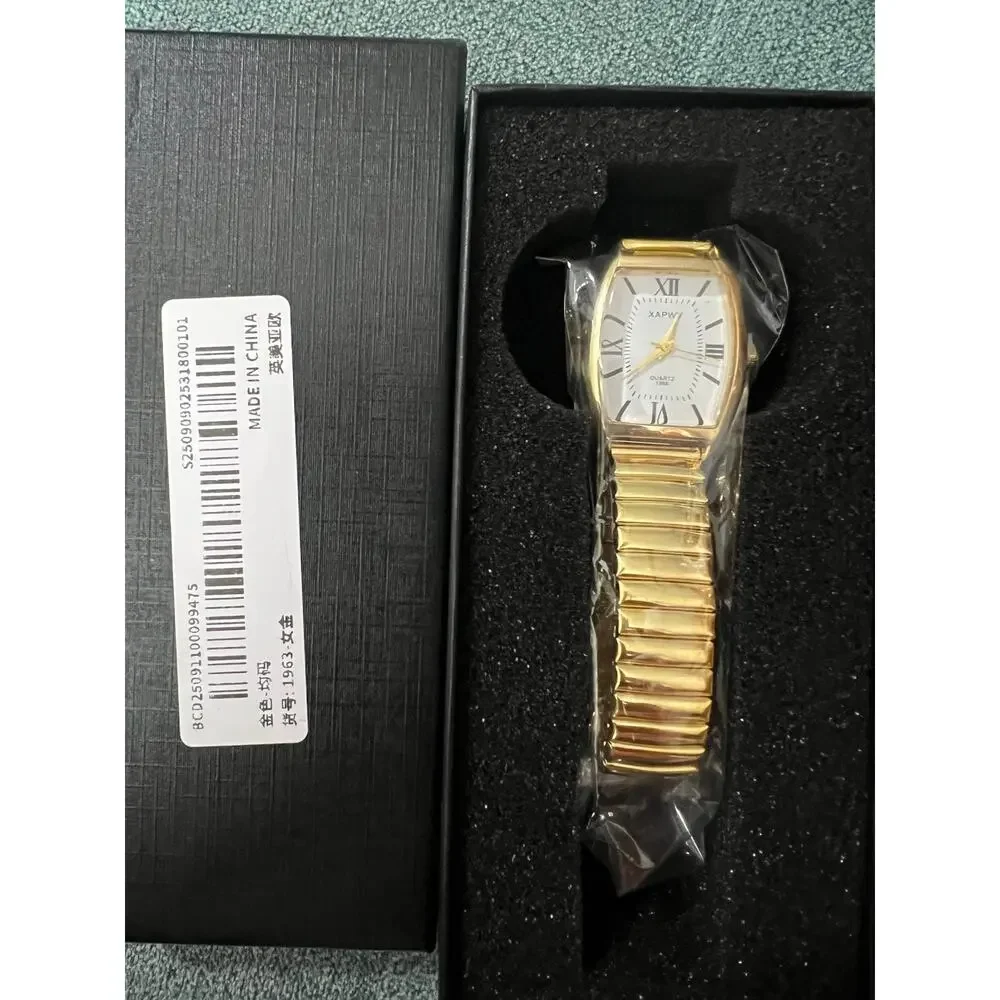 NIB Womens Vintage Gold Tone Elastic Expansion Band Watch Roman Numeral